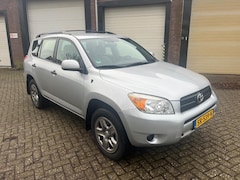 Toyota RAV4 - 2.0 VVTi Executive 4WD AUTOMAAT / AIRCO