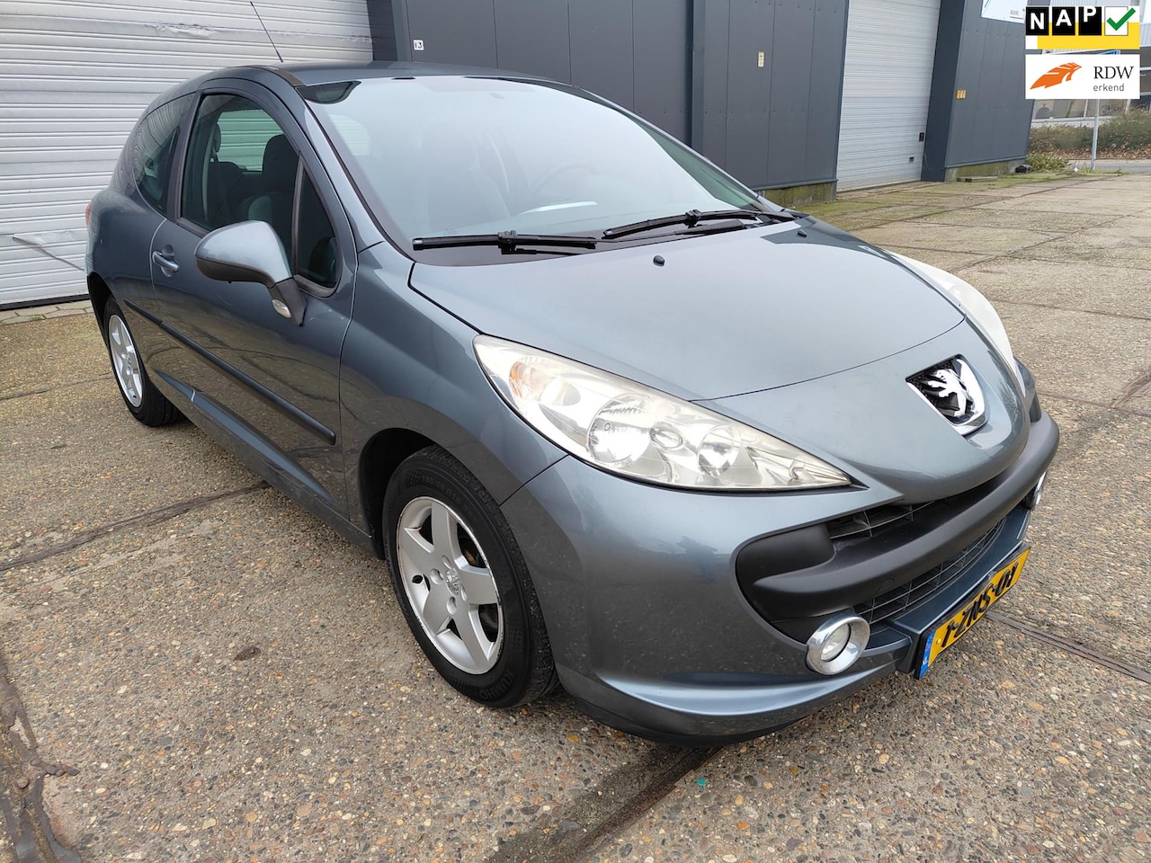 Peugeot 207 - 1.4 VTi X-Line 1.4 VTi X-line - AutoWereld.nl