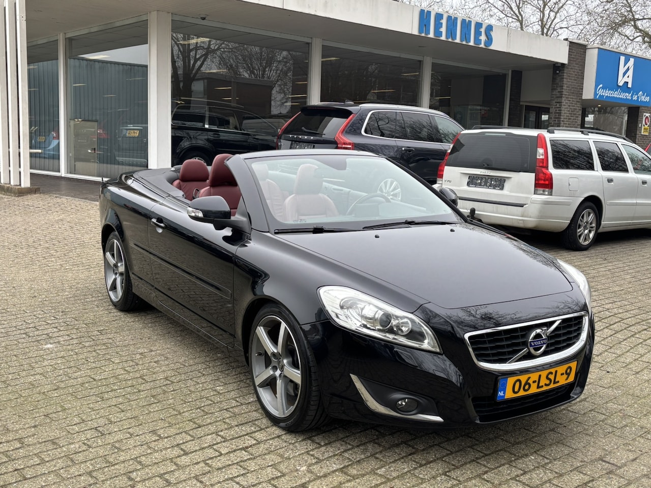 Volvo C70 Convertible - 2.4i 170pk Aut Intro Edition Blis - AutoWereld.nl