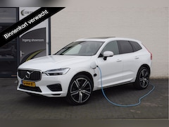 Volvo XC60 - 2.0 T8 Twin Engine AWD R-Design | Apple carplay | Trekhaak | Panorama | Adaptieve cruise |