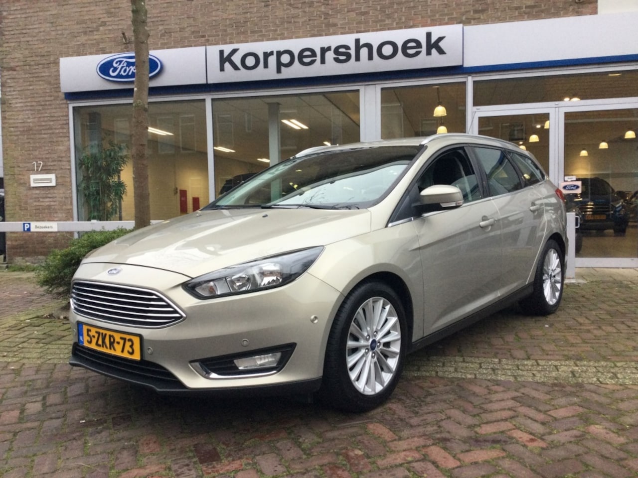 Ford Focus Wagon - 1.0 First Edition | Nieuwe distributieriem | Trekhaak. - AutoWereld.nl