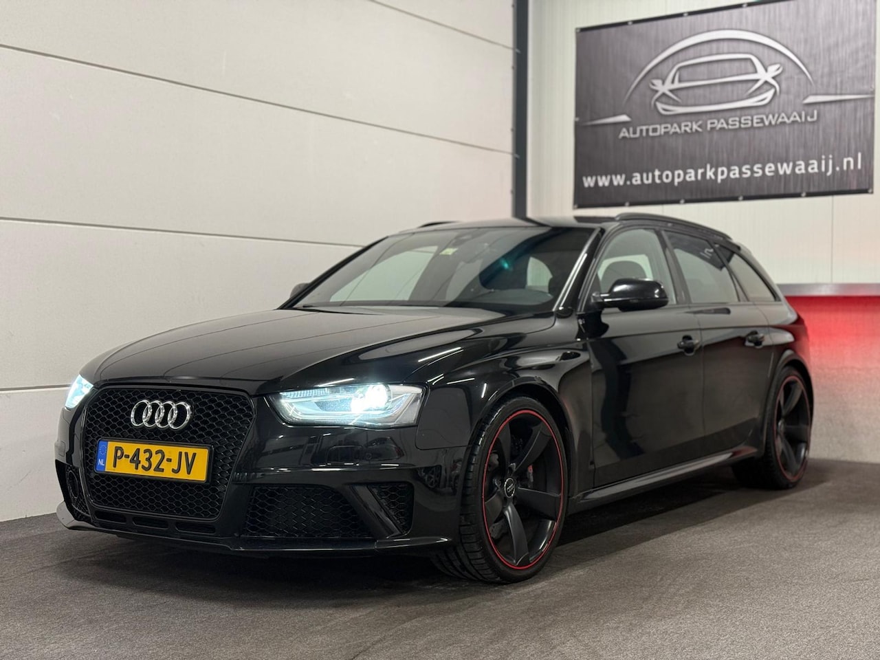 Audi A4 Avant - 4.2 FSI RS4 quattro 450PK ACC, Carbon Fibre, Lane Assist, Stoelverwamring, Stoelverkoeling - AutoWereld.nl