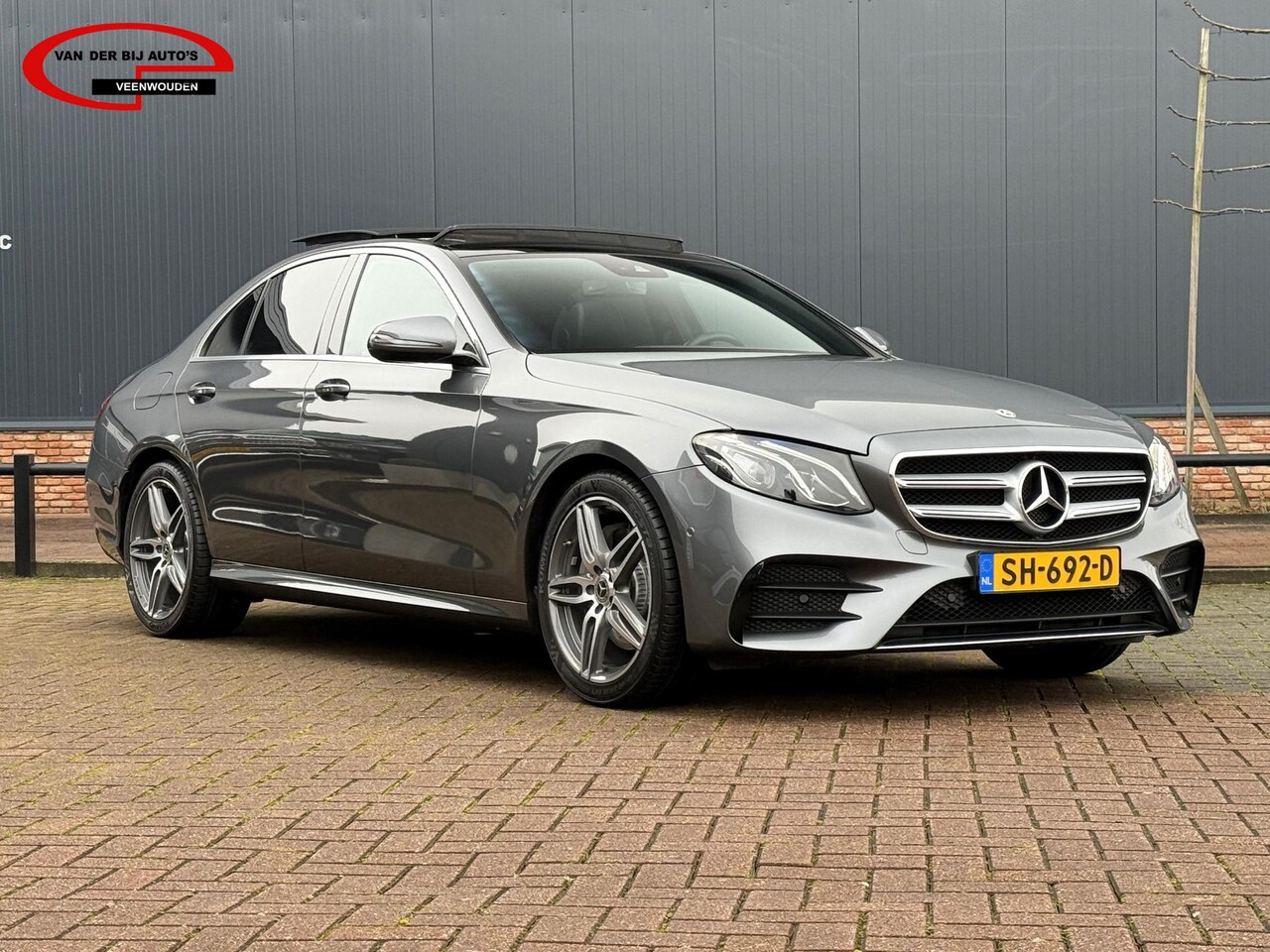 Mercedes-Benz E-klasse - 200 Business Solution AMG / 47dkm / NL-auto - AutoWereld.nl