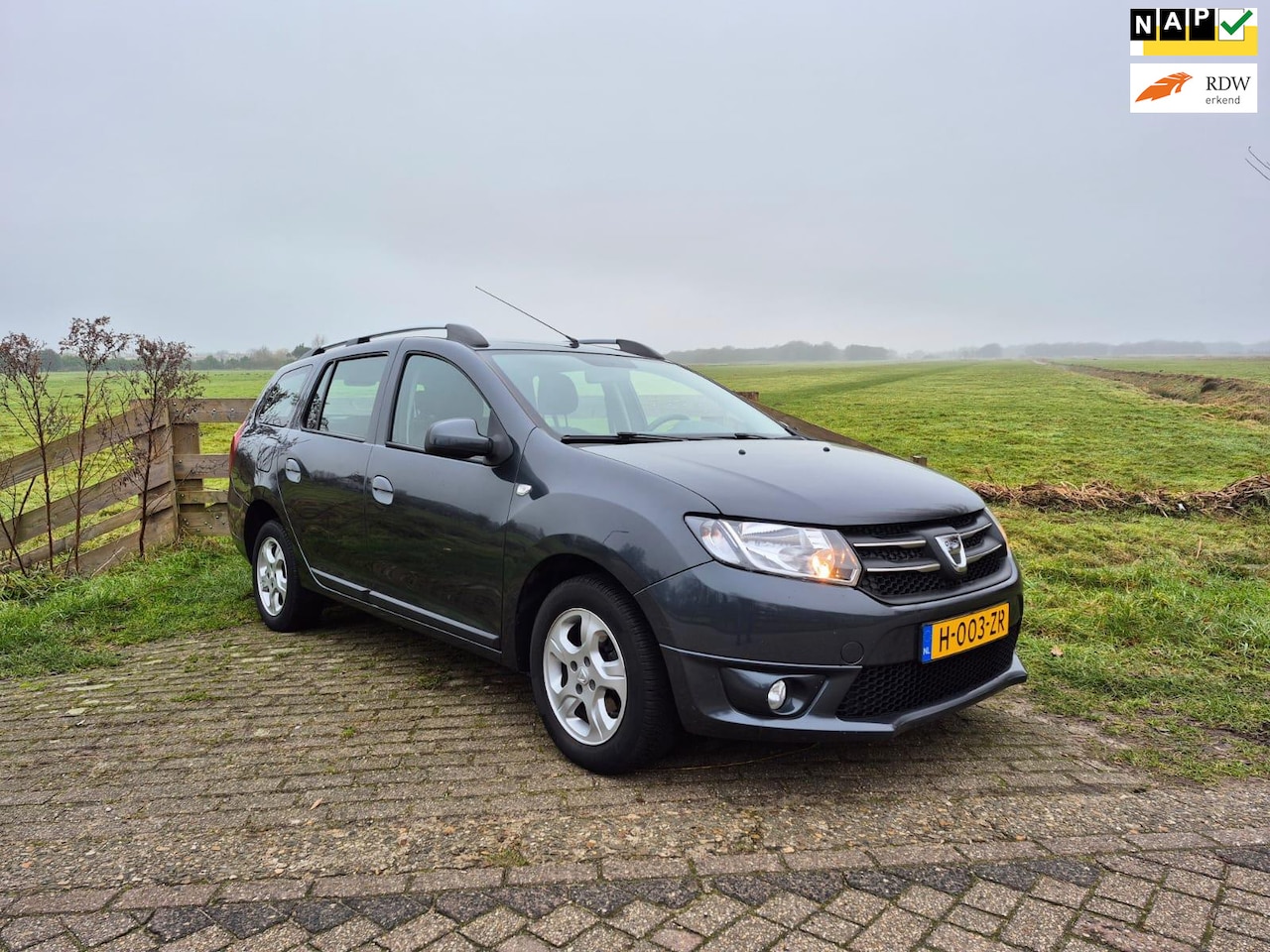 Dacia Logan MCV - 0.9 TCe S&S Lauréate,1ste eigenaar, trekhaak, airco, lm velgen - AutoWereld.nl