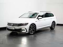 Volkswagen Passat Variant - 1.4 TSI PHEV GTE Business | Trekhaak| Camera | Stoelverwarming|