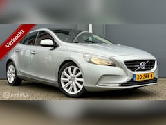 Volvo V40 - D2 Momentum Pano.dak/Clima/Cruise/PDC/Camera/LED