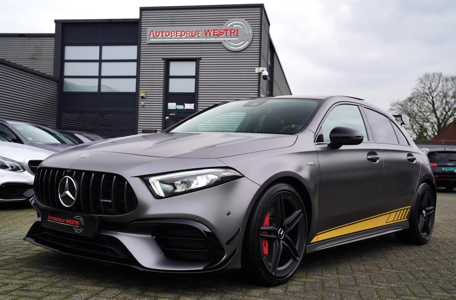 Mercedes-Benz A-klasse - AMG 45 S 4MATIC+ Edition 1 Yellow Edition | Burmester | Panorama | Kuipstoelen | Eventuri - AutoWereld.nl