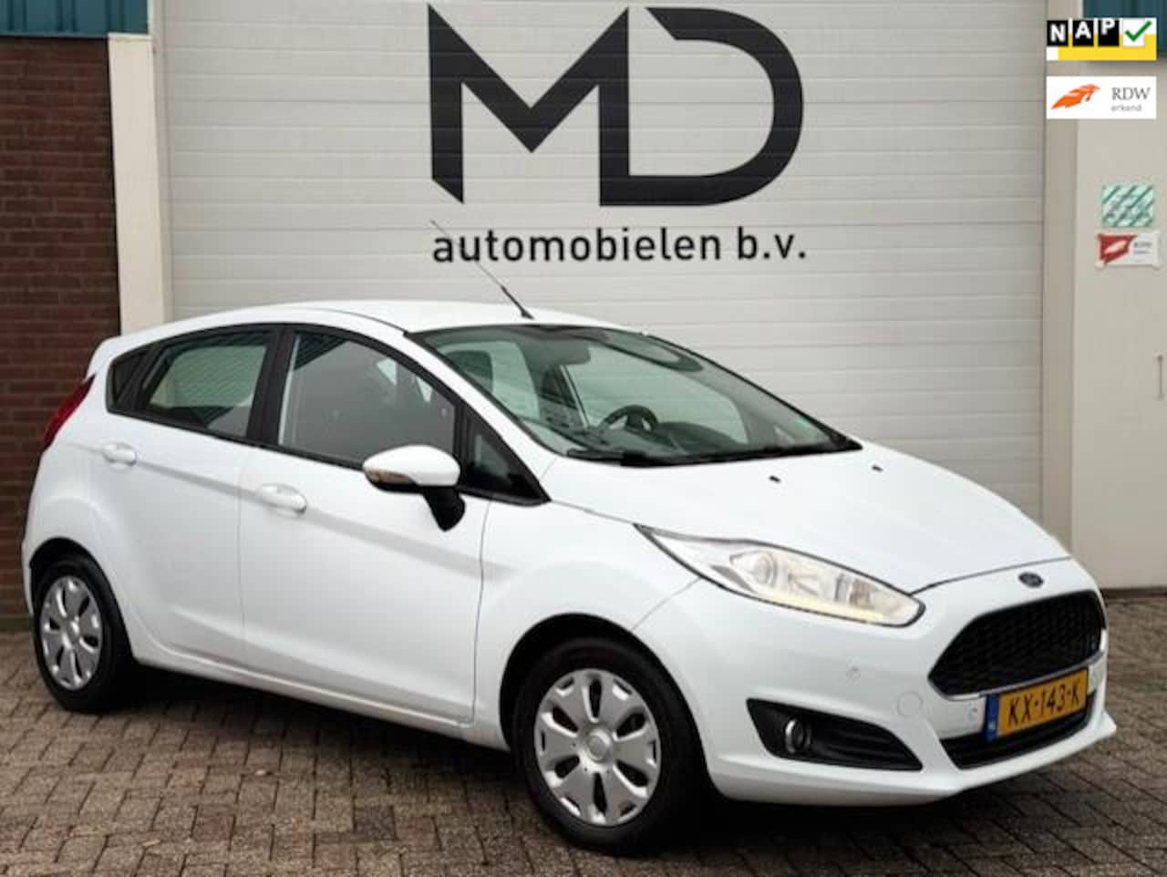 Ford Fiesta - 1.5 TDCi Style / Navi / Cruise / LED / PDC - AutoWereld.nl