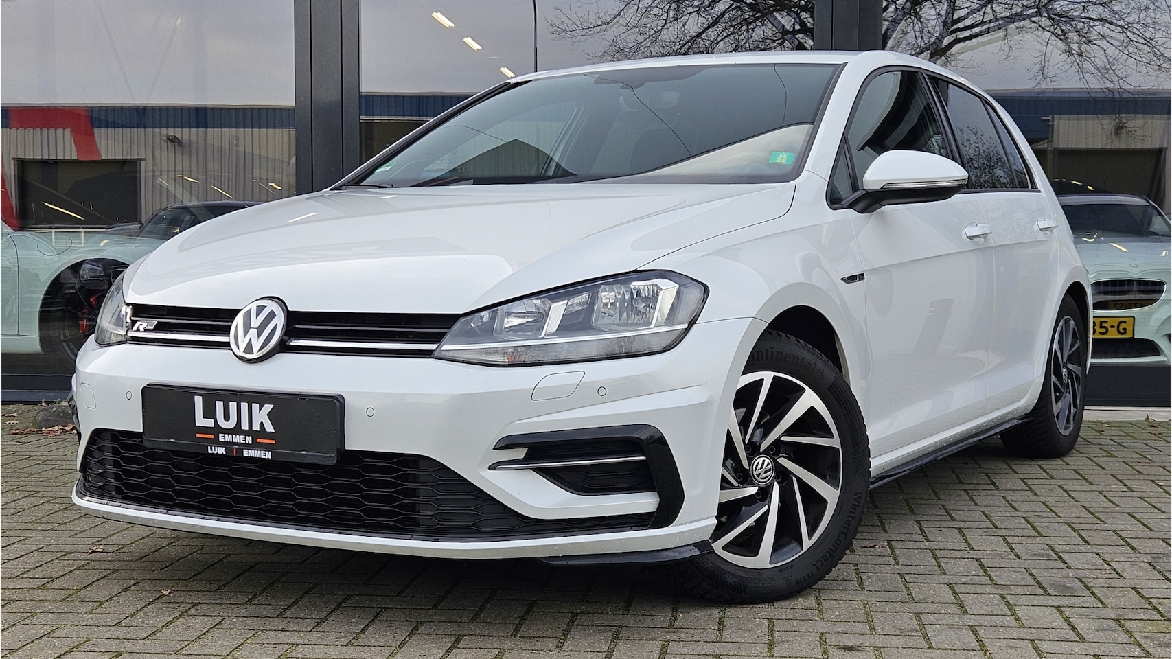 Volkswagen Golf - 1.0 TSI Comfortline + 3x R-LINE + DYN AUDIO + CRUISE + KLIMA - AutoWereld.nl