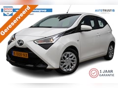 Toyota Aygo - 1.0 VVT-i x-play | Incl. 12 maanden Garantie | Achteruitrijcamera | Apple CarPlay/Android