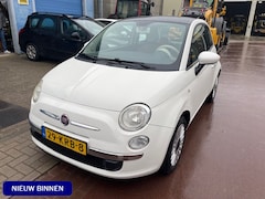 Fiat 500 - 1.2 Lounge Automaat 135.834km NAP Panoramadak Leuke auto met een airco. Boekjes zijn aanwe