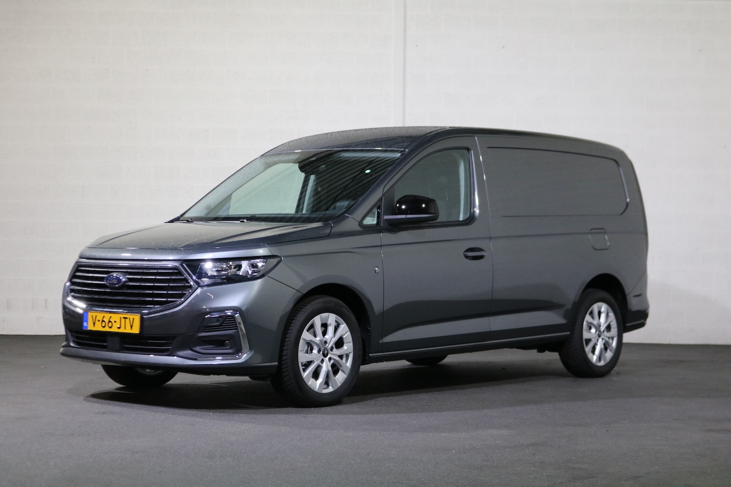 Ford Transit Connect - 2.0 EcoBlue L2 Limited Automaat Trekhaak afneembaar - AutoWereld.nl