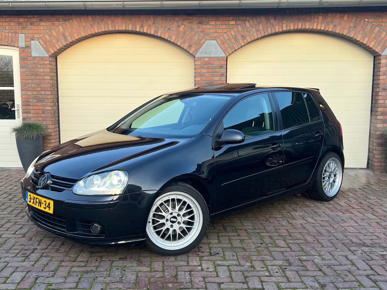 Volkswagen Golf - 2.0 FSI Sportline - AutoWereld.nl