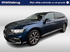 Volkswagen Passat Variant - 1.4 TSI 218pk PHEV GTE Business / Panoramadak / Virtual Cockpit / 17" LMV / Navi / Camera