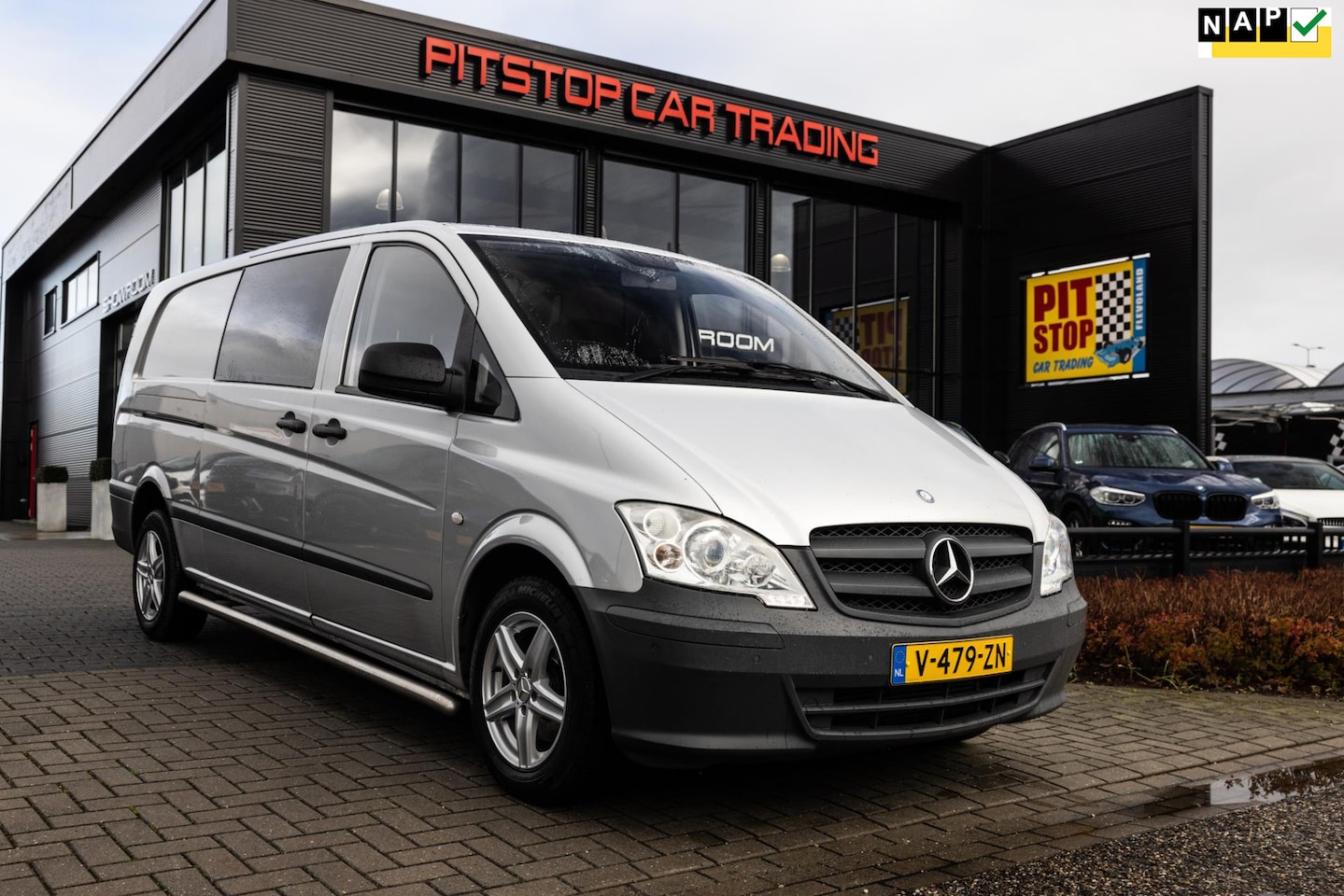 Mercedes-Benz Vito - 113 CDI 343 Lang L2H1, Automaat, 3-Persoons, Airco, Trekhaak! - AutoWereld.nl