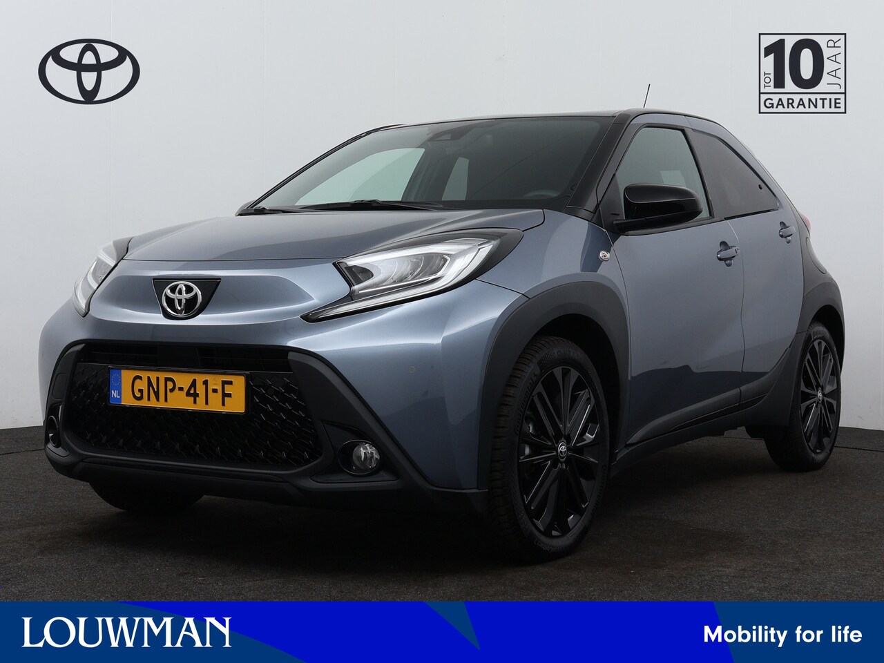 Toyota Aygo X - 1.0 VVT-i S-CVT Automaat Premium | JBL-audio | All Season banden | Stoelverwarming | - AutoWereld.nl