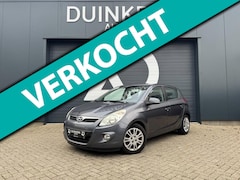 Hyundai i20 - 1.2i i-Motion | Airco | Elekt. ramen | Afneembare Trekhaak | NAP | Nieuwe APK