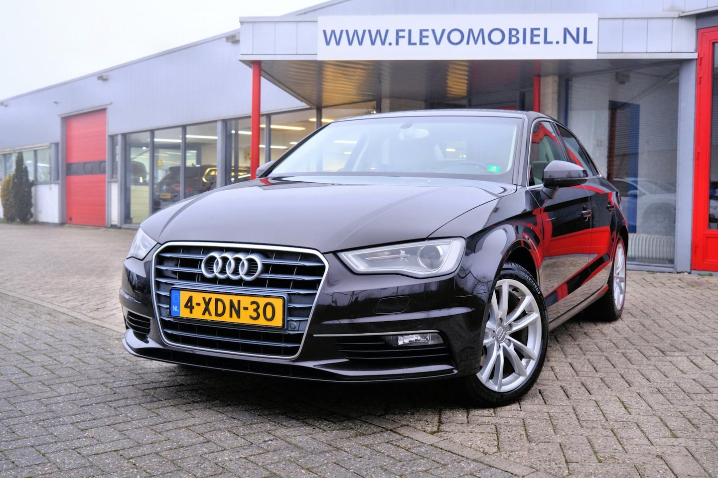 Audi A3 Limousine - 1.4 TFSI 140pk CoD Ambiente Pro Line Plus Aut. Xenon|Half Leder|LMV|Navi|Clima - AutoWereld.nl