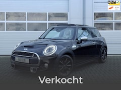 MINI Cooper S - 2.0 Chili Serious Business / Head-Up / Pano / Sfeer / Navi / Leder /