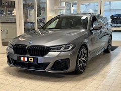 BMW 5-serie Touring - 530e M-Sport I Pano I HUD I ACC