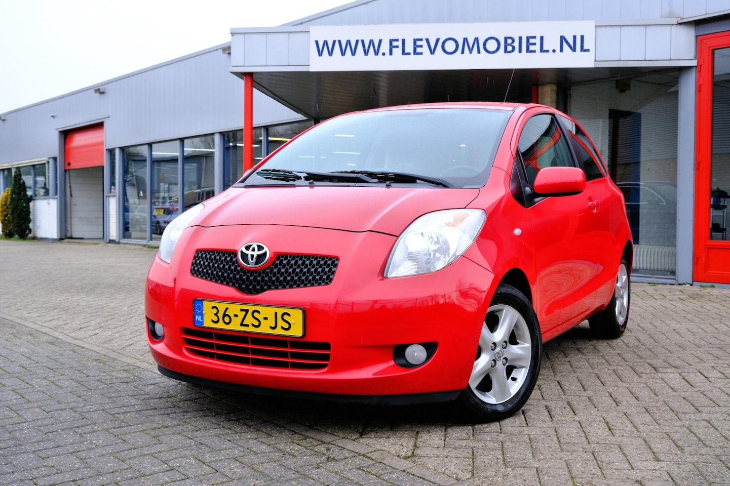 Toyota Yaris - 1.3 VVTi Sol MMT Aut. Airco|LMV|Dealer onderhouden! - AutoWereld.nl