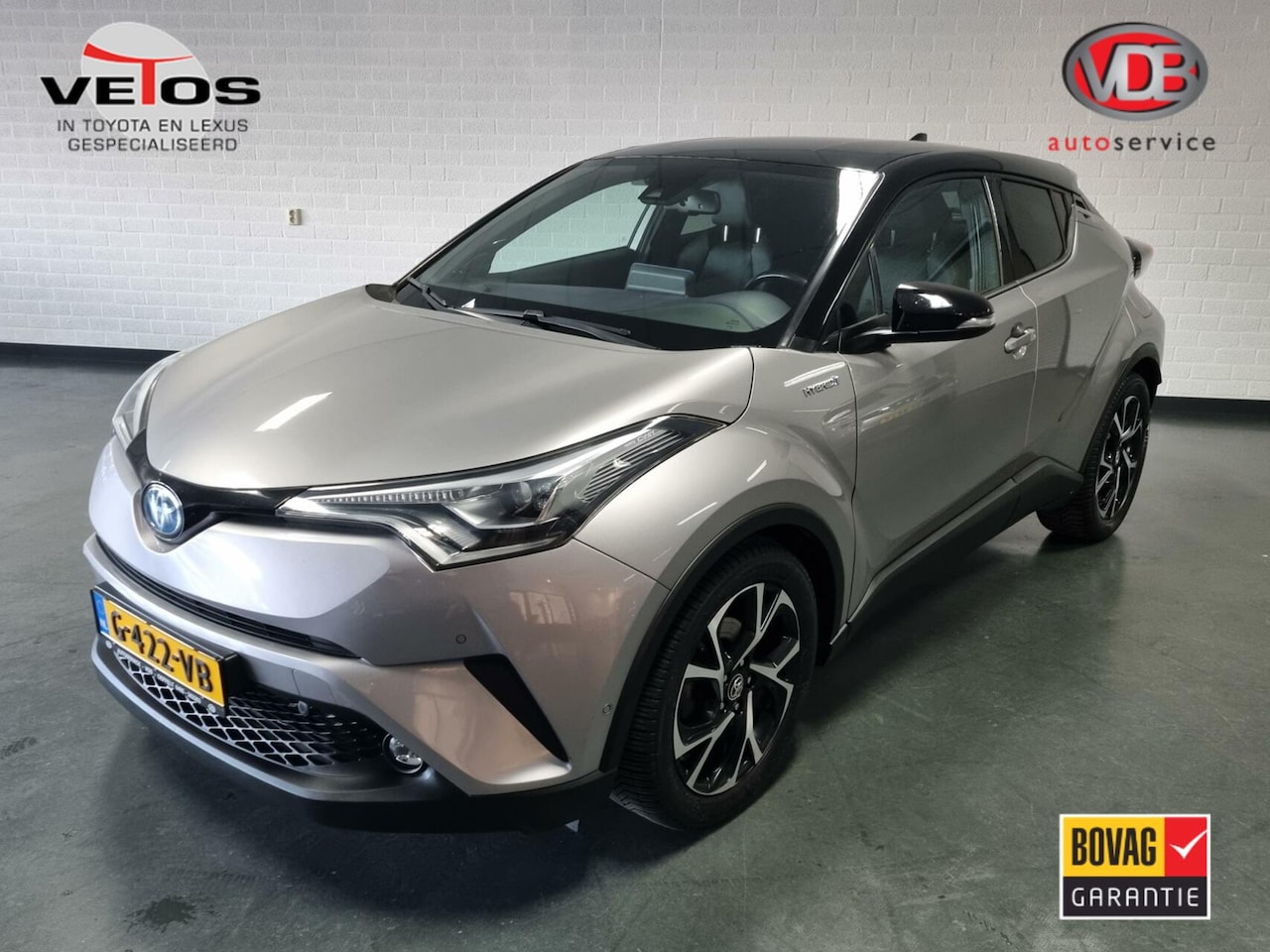 Toyota C-HR - 1.8 Hybrid Bi-Tone Plus / JBL / Trekhaak - AutoWereld.nl