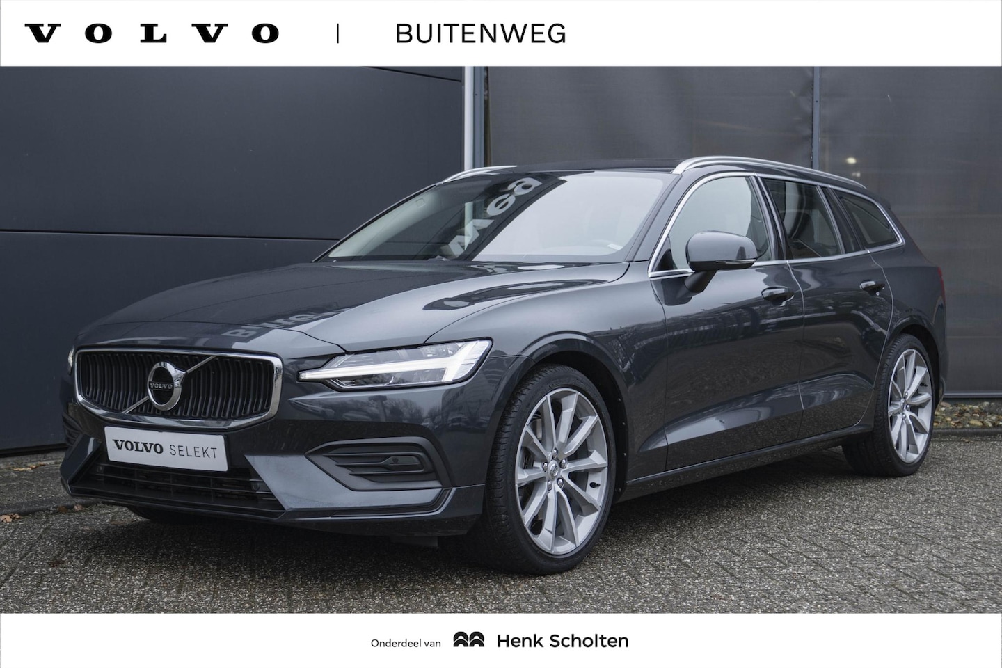 Volvo V60 - T4 Automaat Momentum Pro | Panoramadak| Interieur voorverwarming| Verwarmbare voorstoelen/ - AutoWereld.nl