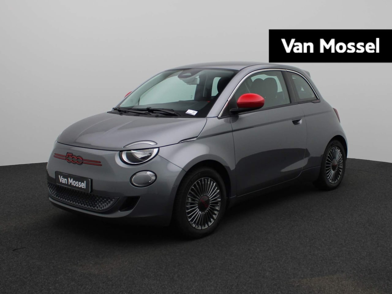 Fiat 500e - RED 42 kWh 119pk | Navigatie | Parkeersensoren | Lichtmetalen Velgen | Apple CarPlay & And - AutoWereld.nl