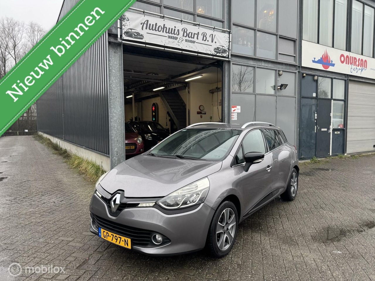 Renault Clio Estate - 1.5 dCi ECO Dynamique Airco! APK! NAP Logisch! - AutoWereld.nl