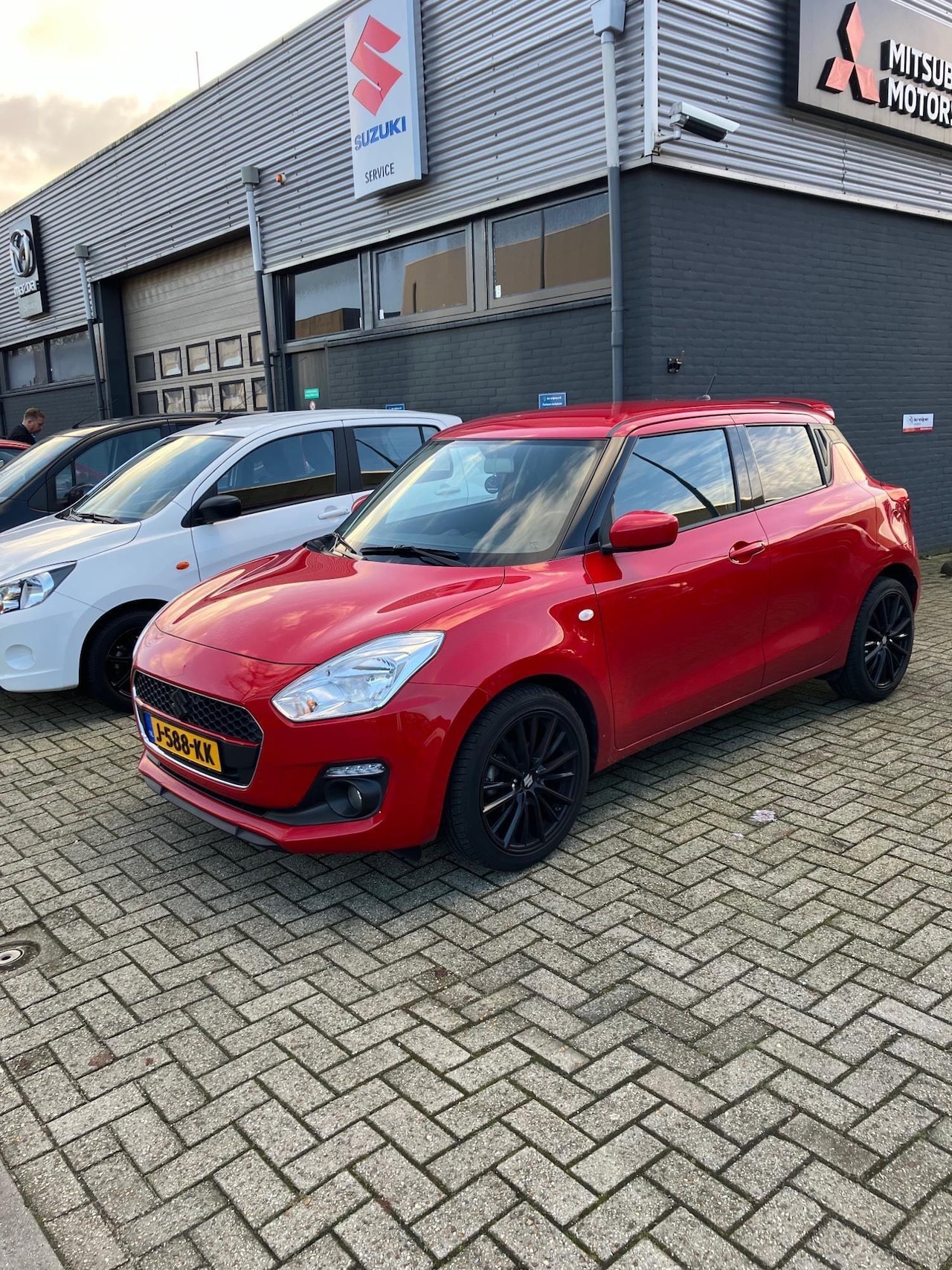 Suzuki Swift - 1.2 Select Smart Hybrid | Sportsline pack - AutoWereld.nl