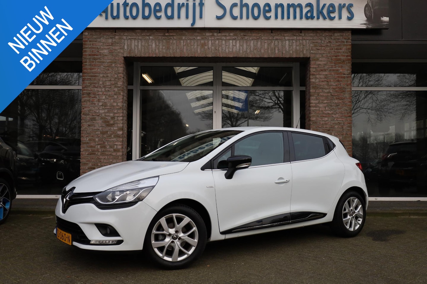 Renault Clio - 0.9 TCe Limited CRUISE DAB PDC NAVI AIRCO LMV DEALER-ONDERHOUDEN 2xKEYLESS - AutoWereld.nl