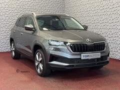 Skoda Karoq - 1.5 TSI 150PK BUSINESS LED VIR.COCKPIT CARPLAY NAVI CAMERA ELEK.KLEP STOEL/STUUR VERW. LMV