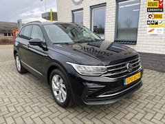 Volkswagen Tiguan - 1.5 TSI Life Business / Clima / Carplay / Autom. achterklep / Add. Cruise / PDC V+A / Stoe