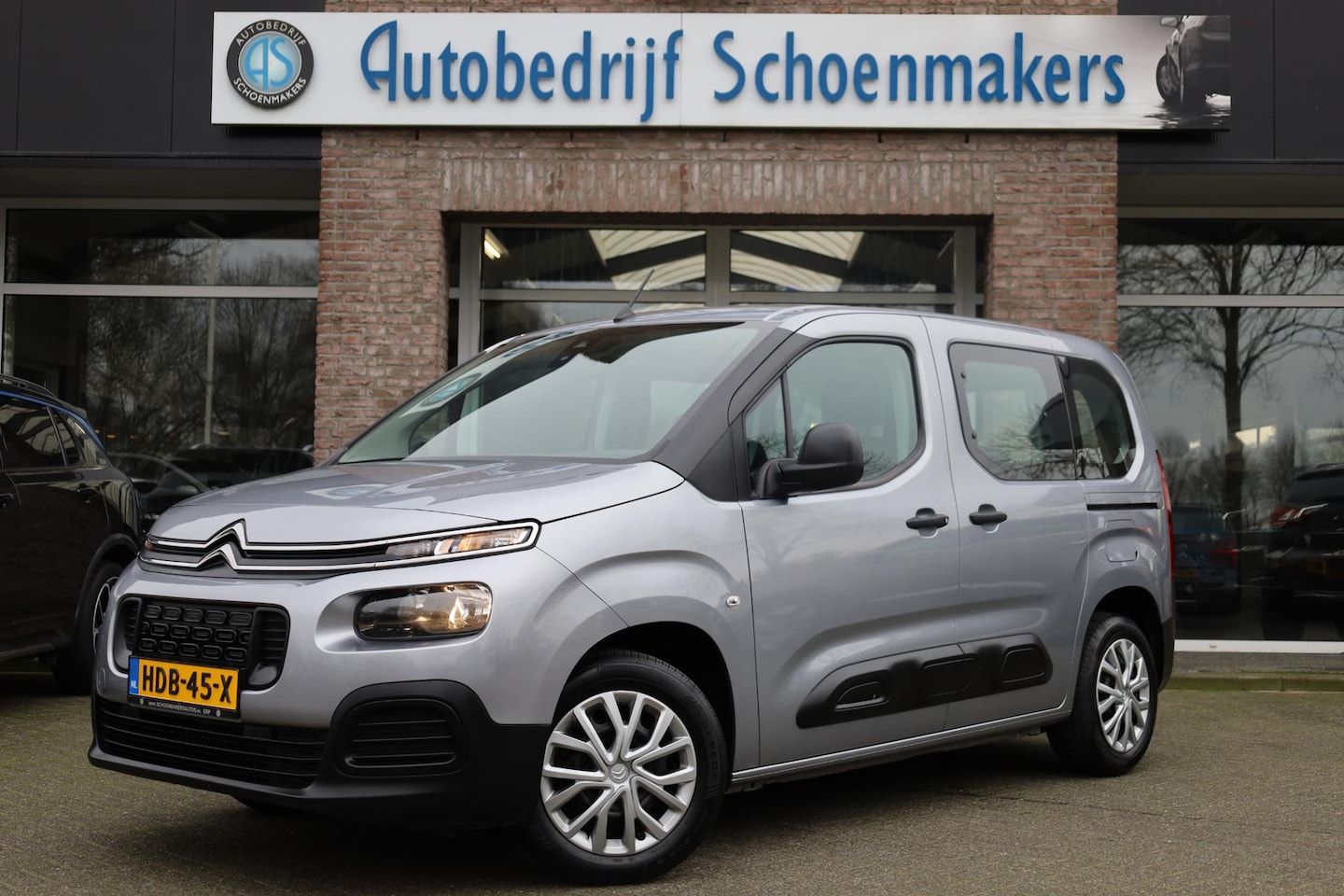 Citroën Berlingo - 1.2 PureTech 5-PERSOONS CRUISE VERKEERSBORD/RIJBAANDETECTIE - AutoWereld.nl