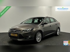 Ford Focus - 1.6 EcoBoost Titanium CRUISE ECC TREKHAAK LM