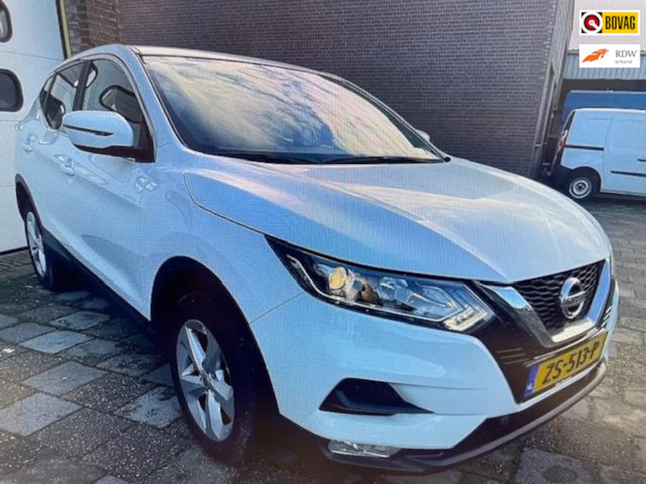 Nissan Qashqai - 1.3 DIG-T 160pk AUTOMAAT *camera - clima - navi Apple/Android CarPlay** - AutoWereld.nl