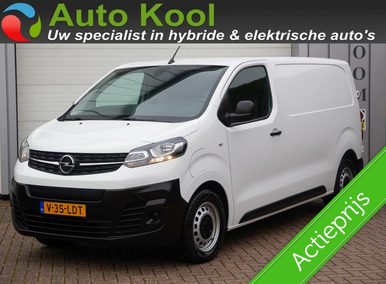 Opel Vivaro-e - L2H1 50kWh 3-ZITS NWST 16.500KM SALE - AutoWereld.nl