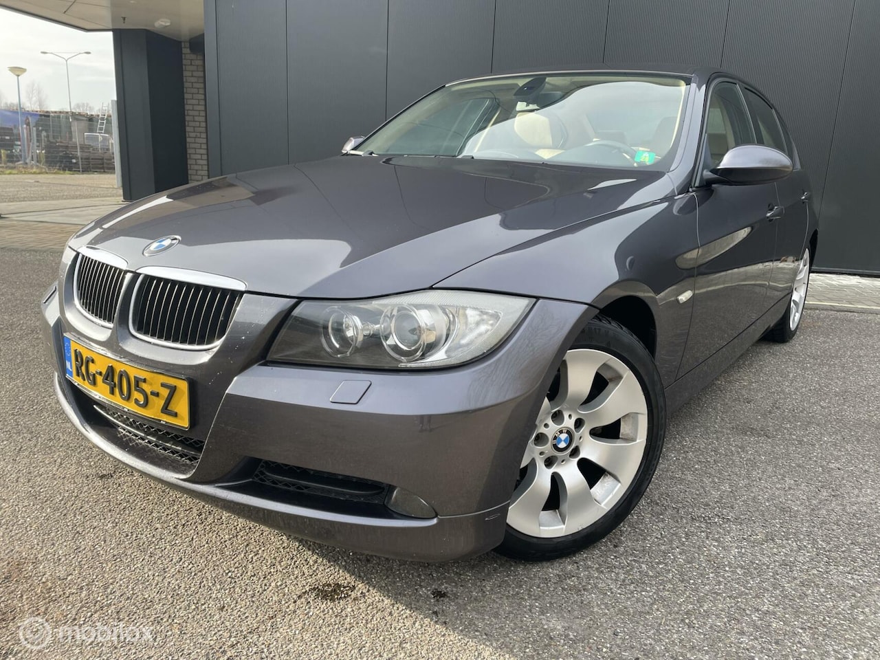 BMW 3-serie - 320d Edition 320d Edition, Leer,Apk tot Jan.2026! - AutoWereld.nl