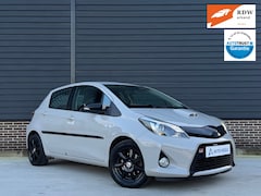 Toyota Yaris - 1.5 Hybrid Porsche Kleur, GR SPORT, LM Velgen