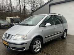 Volkswagen Sharan - 2.0 Comfortline | Clima | 7p 2.0 Comfortline