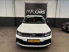 Volkswagen Tiguan - 1.5 TSI ACT Highline Business R digital/pano/vol option