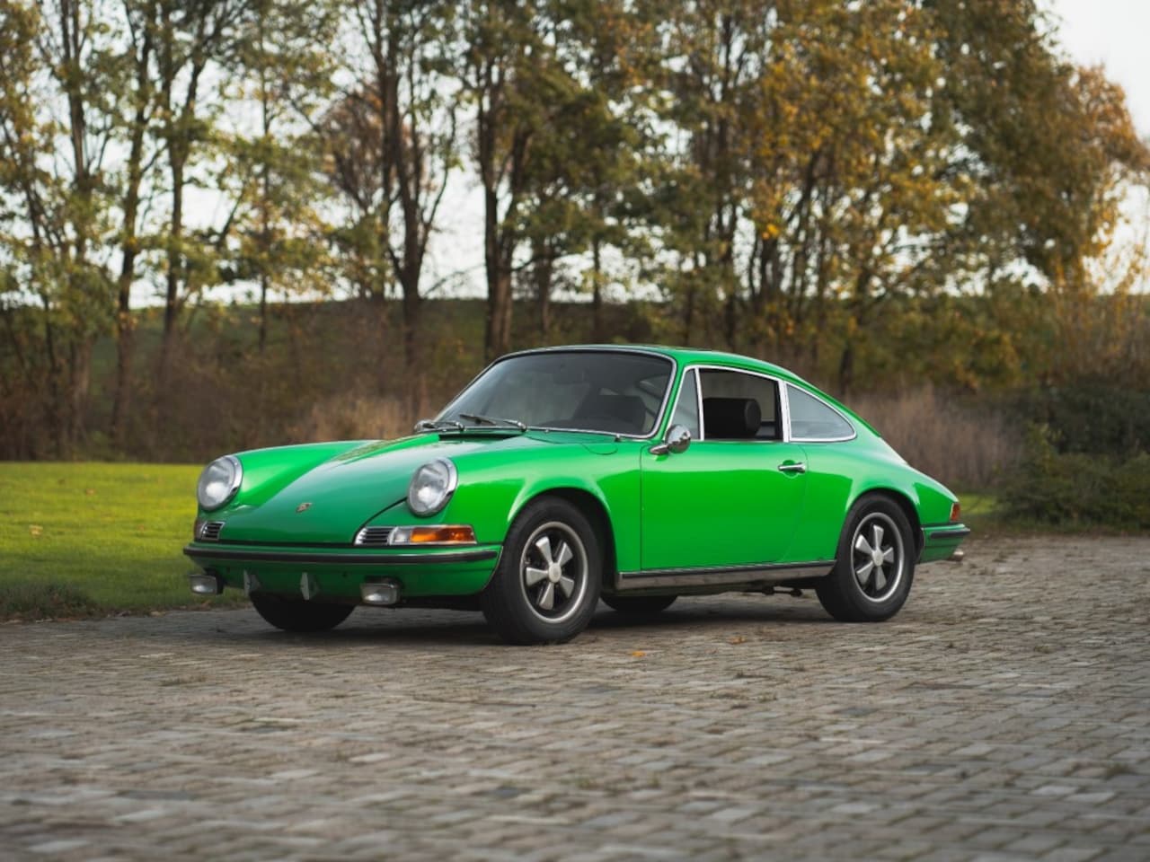 Porsche 911 - 2.4E Coupe Viper Green - AutoWereld.nl