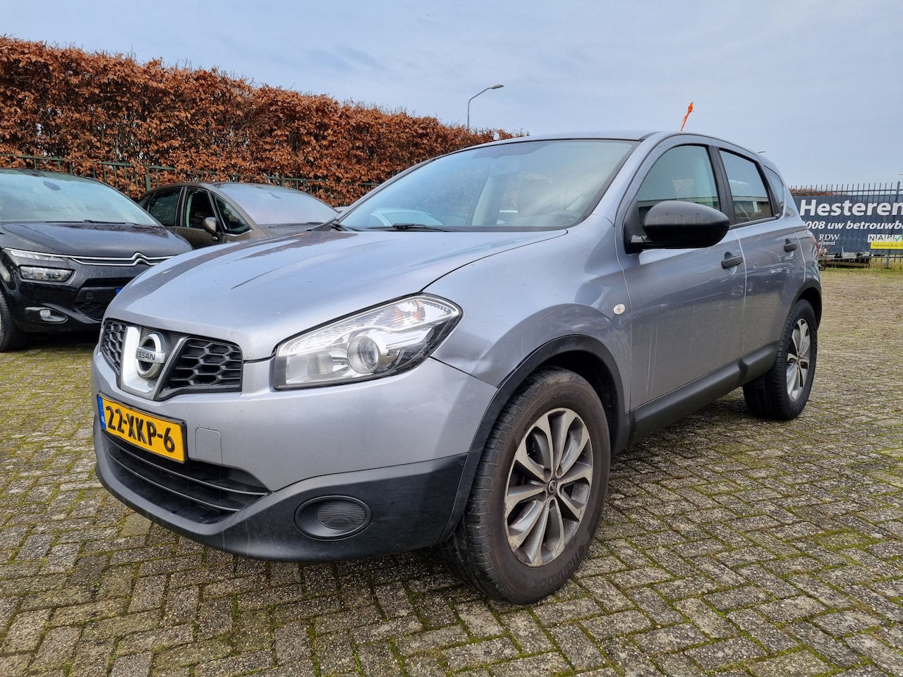 Nissan Qashqai - 1.6 Visia ✅VOL LEDER - AutoWereld.nl