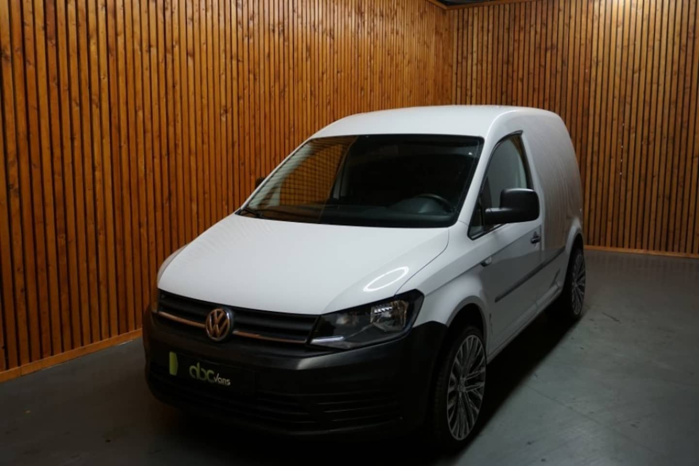 Volkswagen Caddy - 2.0 TDI BMT/ AIRCO/ NAVIGATIE - AutoWereld.nl