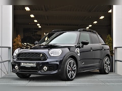 MINI Countryman - 2.0 Cooper S E ALL4 JCW-pakket 220pk Pano Leer Camera Head-up Harman/Kardon ACC