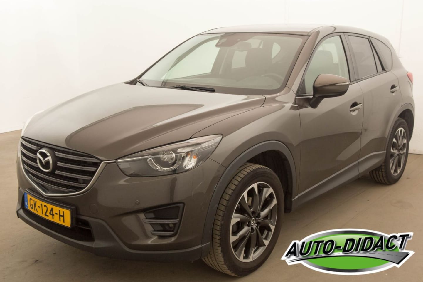 Mazda CX-5 - 2.0 SkyActiv-G 165 Skylease 2WD 2.0 SkyActiv-G 165 Skylease +2WD - AutoWereld.nl