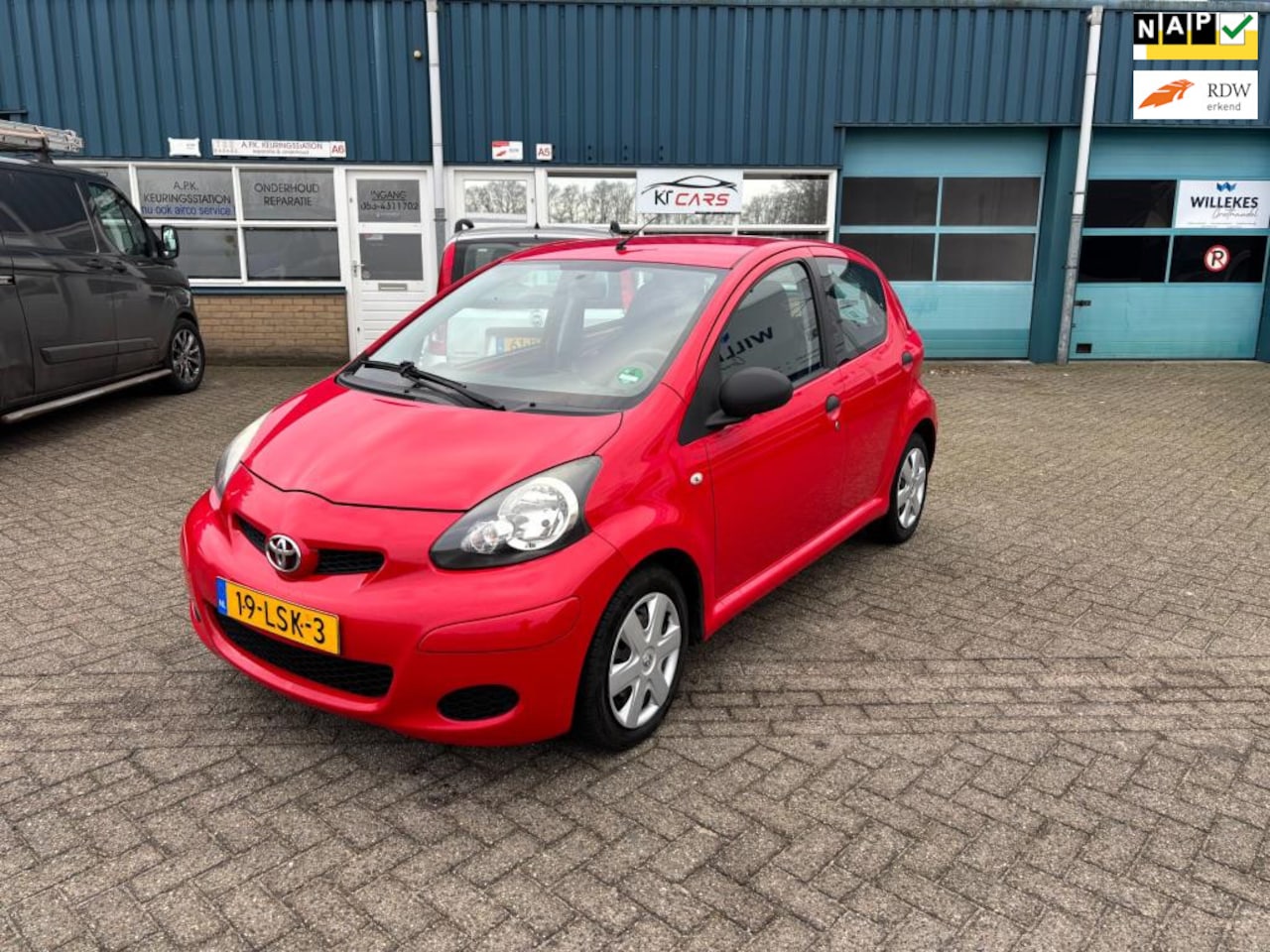 Toyota Aygo - 1.0-12V Access - LAGE KM STAND NAP - ONDERHOUDSHISTORIE EN FACTUREN AANWEZIG - AutoWereld.nl