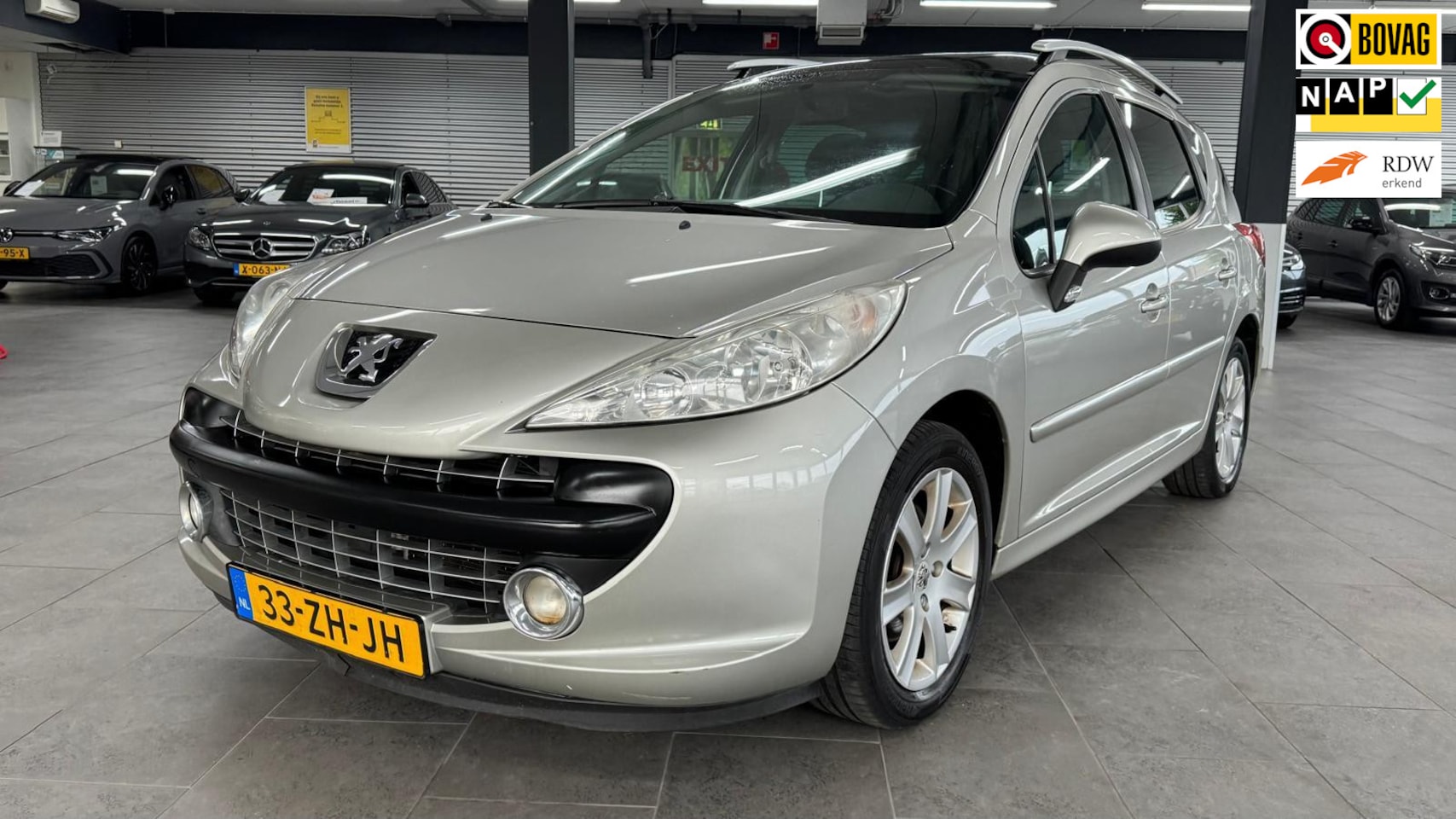 Peugeot 207 SW - 1.4 VTi XS panoramadak airconditioning elektrische pakket lm-velgen trekhaak Apk 13-02-202 - AutoWereld.nl