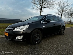 Opel Astra Sports Tourer - 1.7 CDTi Cosmo 2011 AIRCO