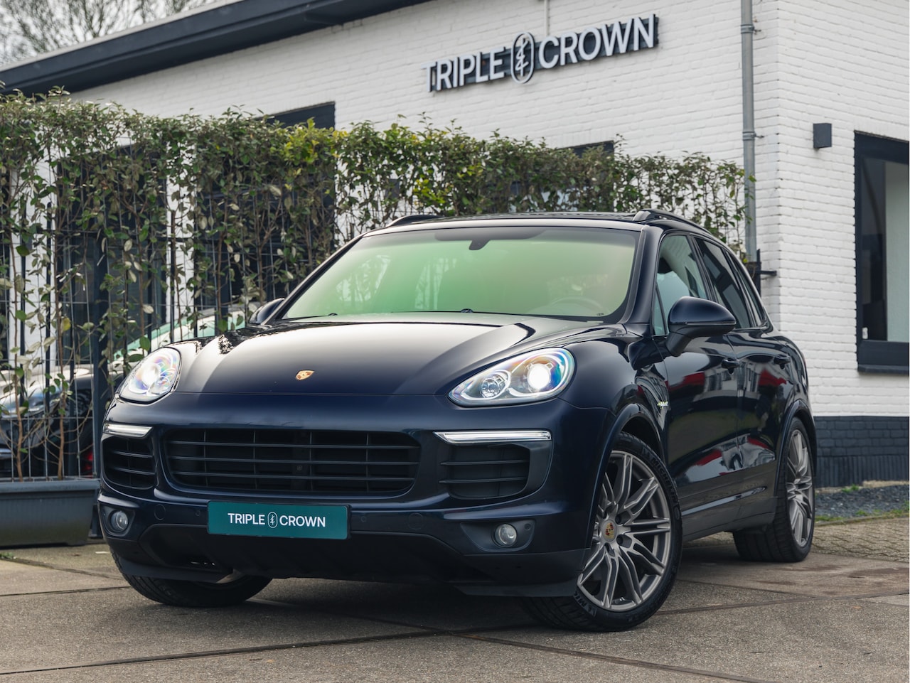 Porsche Cayenne - 3.0 S E-Hybrid | Sport-Chrono | Luchtvering | Panormadak - AutoWereld.nl